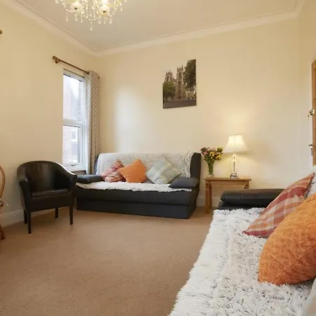 Chamber House Apartment *